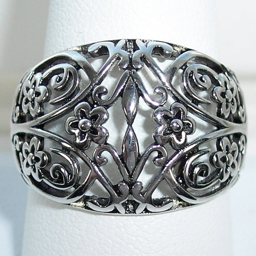 925 STERLING SILVER Open Work Floral Dome Ring - Picture 1 of 16